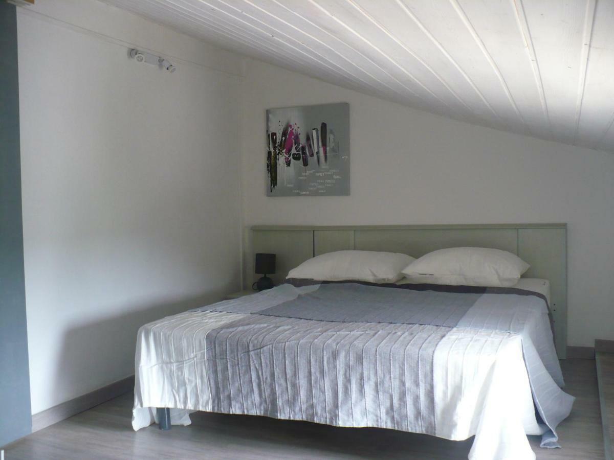 Gite De La Garene Grillon Exterior foto